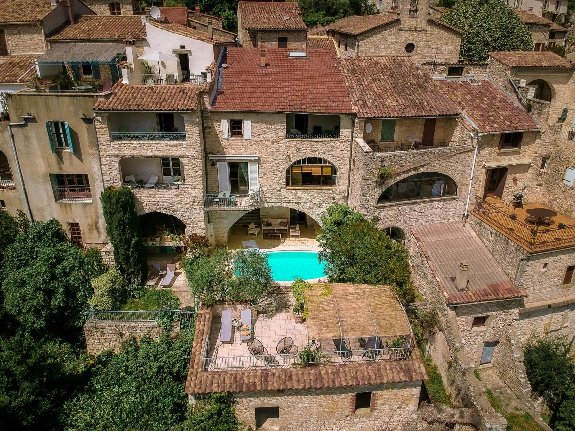 L'Ostal Bestort Vezenobres Exterior foto